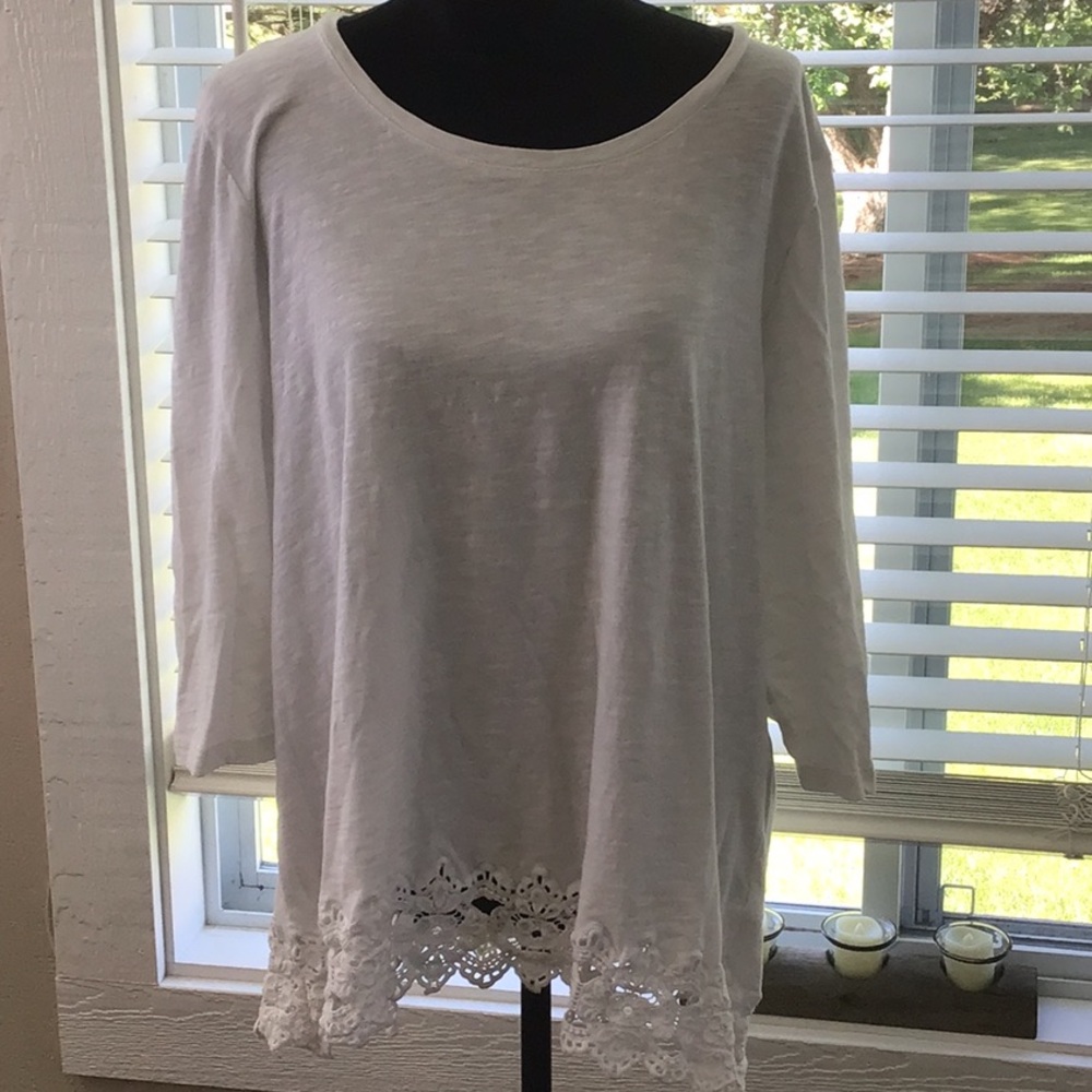 LN Chico’s White Lace Hem 3/4 Sleeve Cotton Shirt Sz. 3 or XL